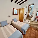 皮诺索公寓式酒店 *